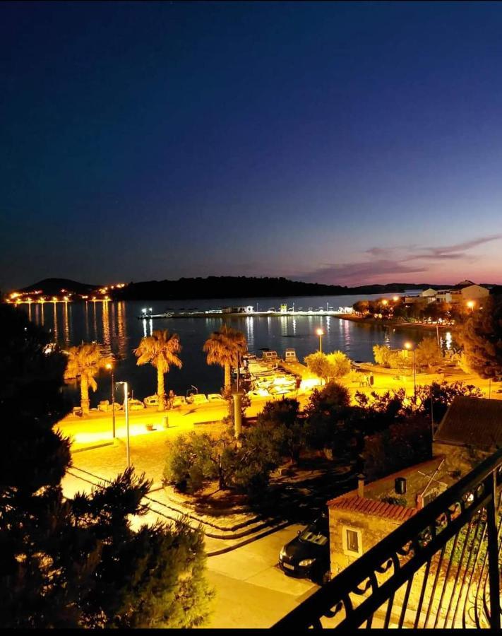 Apartments Lorio โวดีเซ ภายนอก รูปภาพ