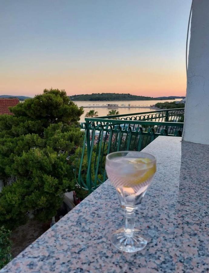 Apartments Lorio โวดีเซ ภายนอก รูปภาพ